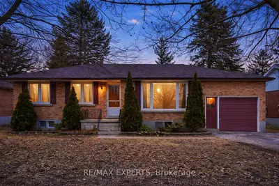 15 EAST Avenue, New Tecumseth, ON L9R 1X3
