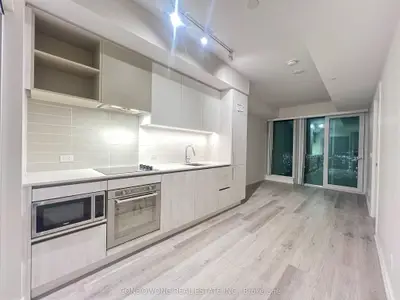 7890 Jane Street 2808, Vaughan, On L4k 0k9