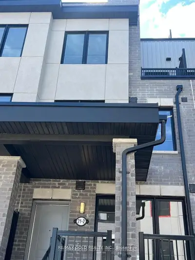21 Baynes Way 2, Bradford West Gwillimbury, On L3z 4m5