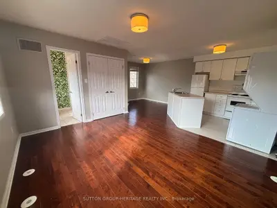 12 Black Creek Drive Coachhouse, Markham, ON L6B 1L7