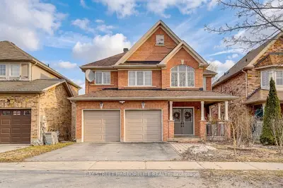 81 Laurendale Avenue, Georgina, On L4p 4g3