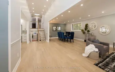 20 Garden Avenue, Richmond Hill, On L4c 6l9