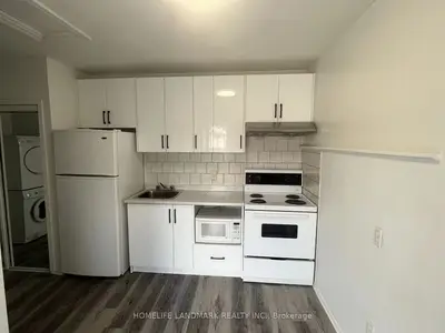 16 Cartier Crescent 2, Richmond Hill, ON L4C 2N1
