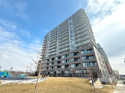 185 Deerfield Road 1302, Newmarket, On L3y 0g7