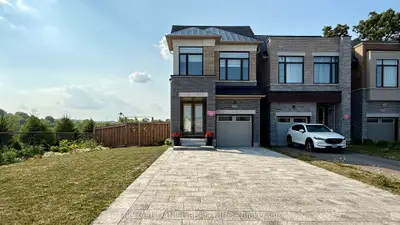 571 New England Court, Newmarket, On L3x 2z1