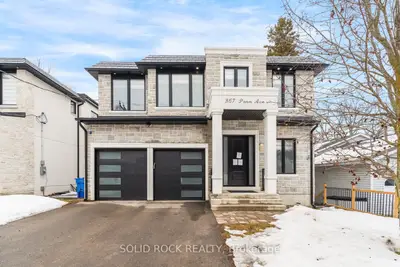 367 Penn Avenue, Newmarket, On L3y 2s7