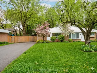 122 Longford Drive Basement, Newmarket, On L3y 2y5