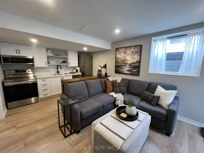 40 Cupples Farm Lane Lower, East Gwillimbury, On L0g 1m0