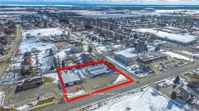 7935 YONGE Street, Innisfil, ON L9S 1L1