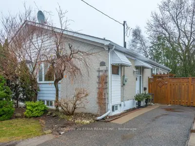 350 Taylor Mills Drive N Main Floor, Richmond Hill, ON L4C 2T9