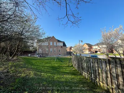 38 Kimberly Court Basement, Richmond Hill, ON L4E 4C6