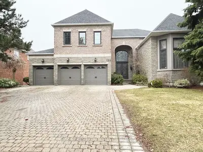 12A Ava Crescent, Richmond Hill, ON L4B 2X1