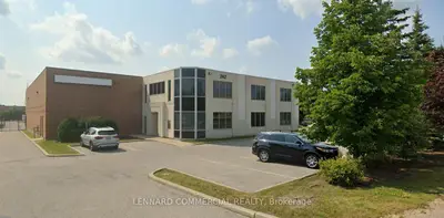 242 Earl Stewart Drive Gr Flr, Aurora, ON L4G 6V8