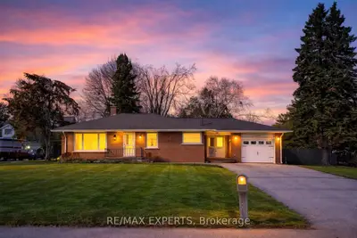 2088 Killarney Beach Road, Innisfil, On L0l 1w0