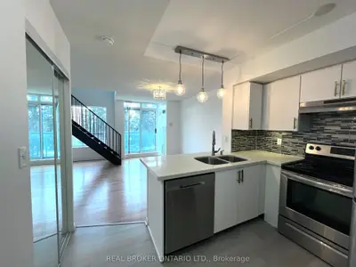 3 Ellesmere Street 222, Richmond Hill, On L4b 4n2