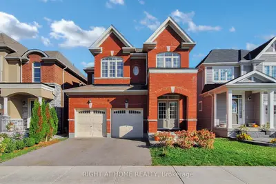 11 Robert Wilson Crescent, Georgina, ON L4P 0G8