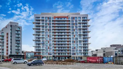 2 David Eyer Road 626, Richmond Hill, On L4s 0n6