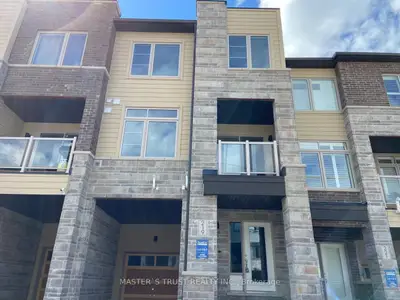 219 Vivant Street, Newmarket, On L3x 0k7