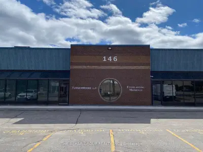 146 West Beaver Creek Road 7, Richmond Hill, ON L4B 1C2