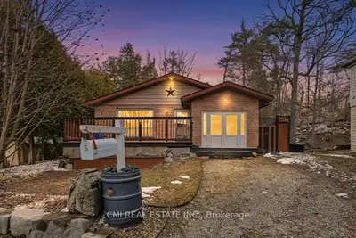 5 Pineway Avenue, Georgina, ON L4P 1X8