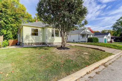 305 Andrew Street, Newmarket, On L3y 1h1