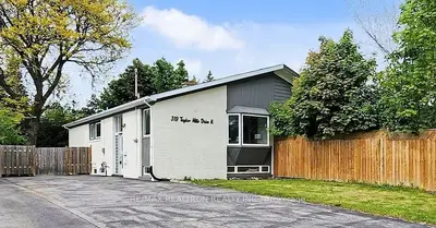 319 Taylor Mills Drive N, Richmond Hill, ON L4C 2T8