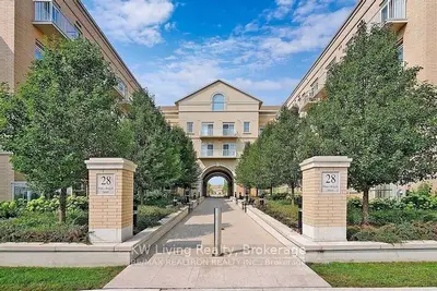 28 Prince Regent Street 305, Markham, On L6c 0v5