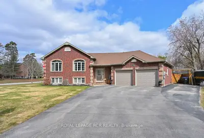 10 Fisher Drive, Adjala-Tosorontio, ON L0M 1J0