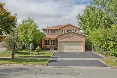 94 Weldrick Road E, Richmond Hill, On L4c 8t7