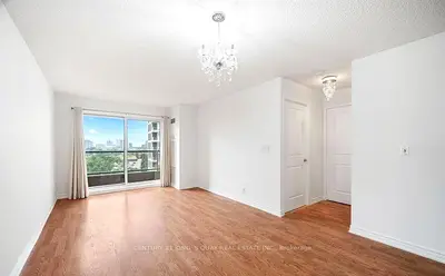 18 Harding Boulevard 512, Richmond Hill, On L4c 0t3