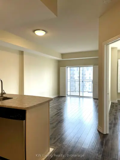 2 Maison Parc Court 617, Vaughan, On L4j 9k4