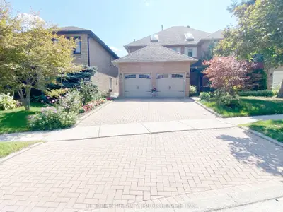 347 Fern Avenue Bsmt Room, Richmond Hill, On L4c 8p6