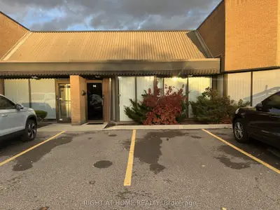 95 West Beaver Creek Road 14, Richmond Hill, On L4b 1h2