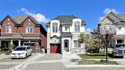 42 Foxberry Road, East Gwillimbury, On L9n 0p6