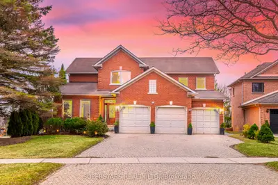 852 Norwick Road, Newmarket, On L3x 1k8