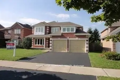 120 Shaftsbury Avenue, Richmond Hill, On L4c 0g6