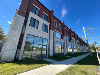 200 Dissette Street 1, Bradford West Gwillimbury, ON L3Z 3G8