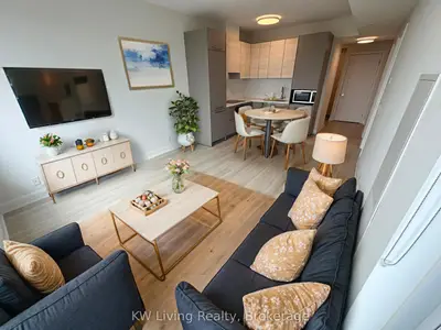 12 Gandhi Lane 2601, Markham, On L3t 0g8