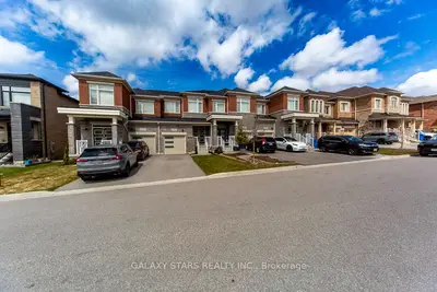 123 Boundary Boulevard, Whitchurch-Stouffville, ON L4A 4W2