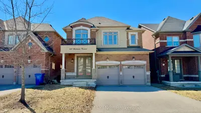 657 Sweetwater Crescent, Newmarket, ON L3X 1C5