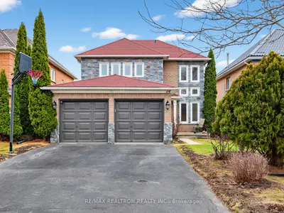 114 Widdifield Avenue, Newmarket, ON L3X 1Z3