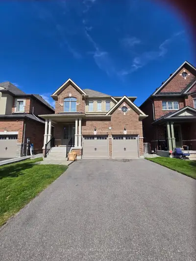 521 Mcgregor farm Trail, Newmarket, ON L3X 0H7