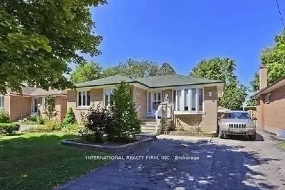 397 Centre Street E Main, Richmond Hill, On L4c 1b5