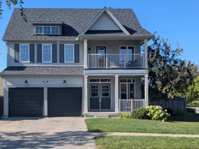 28 Timberbank Square, Georgina, On L0e 1r0