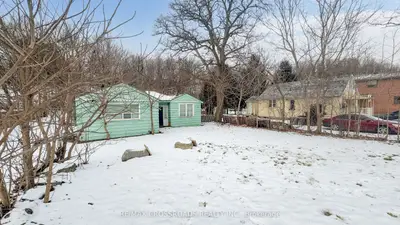 8204 Islington Avenue, Vaughan, On L4l 1w8