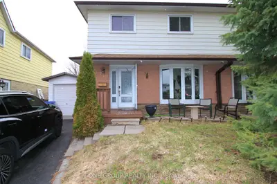 739 Pam Crescent, Newmarket, On L3y 5b7