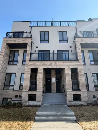 51 Jefferson Side Road 103, Richmond Hill, On L4e 1m1