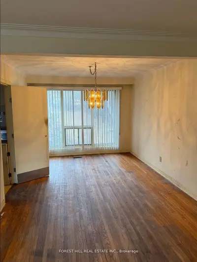 176 May Avenue, Richmond Hill, On L4c 3s6