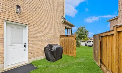 75 Jewelwing Court lower, Bradford West Gwillimbury, ON L3Z 0N7