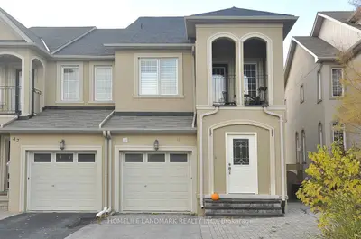 44 Romance (main Floor) Drive, Richmond Hill, On L4s 2r7